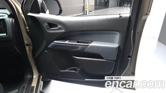 Chevrolet Korea Colorado 2022 — photo 14