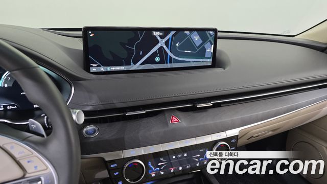 Genesis G80 2023 — photo 12