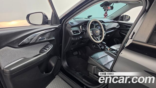 Chevrolet Korea Trailblazer 2021 — photo 13