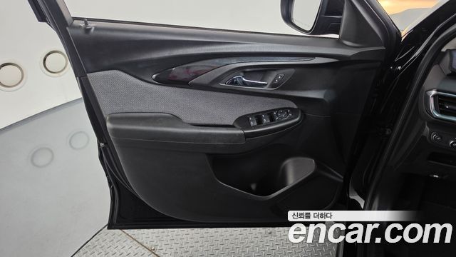 Chevrolet Korea Trailblazer 2021 — photo 14