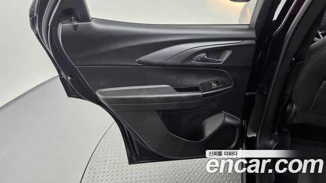 Chevrolet Korea Trailblazer 2021 — photo 15