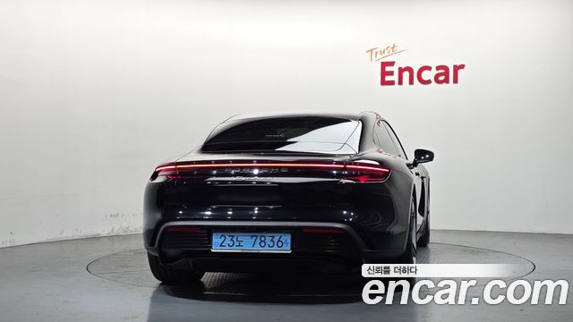 Porsche Taycan 2025 — photo 4
