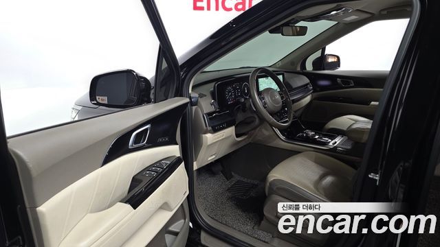 Kia Canival 2023 — photo 13