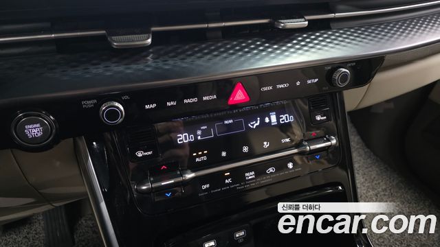 Kia Canival 2023 — photo 24