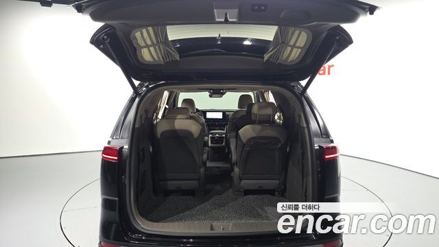 Kia Canival 2023 — photo 26