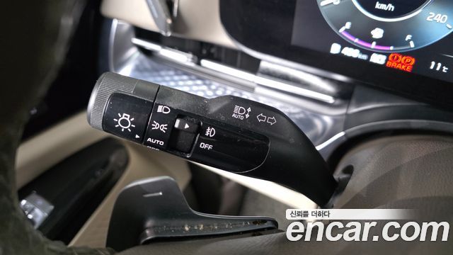 Kia Canival 2023 — photo 30