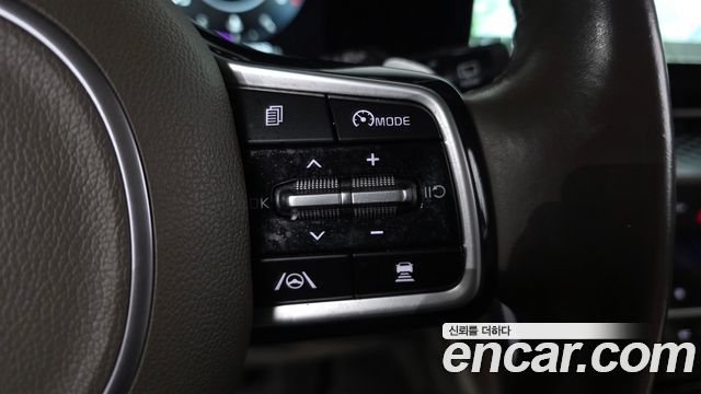 Kia Canival 2023 — photo 31