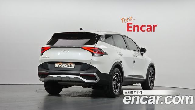 Kia Sportage 2022 — photo 2