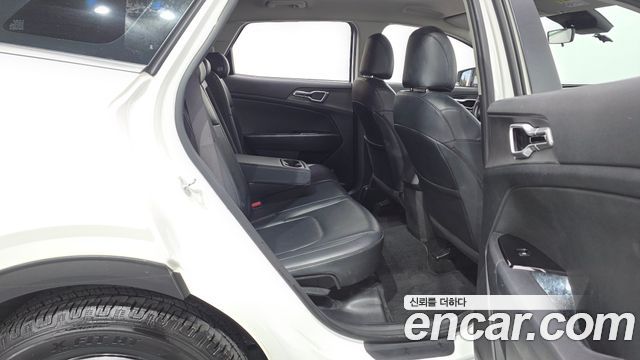 Kia Sportage 2022 — photo 17