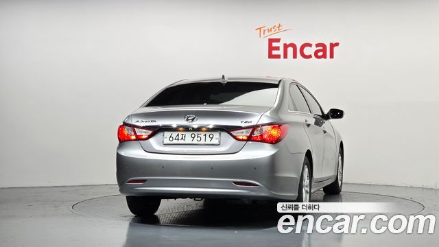 Hyundai Sonata 2011 — photo 4