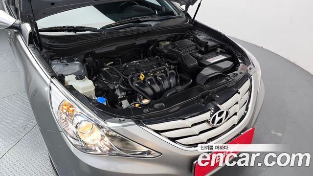 Hyundai Sonata 2011 — photo 6