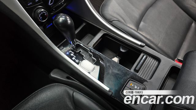 Hyundai Sonata 2011 — photo 9