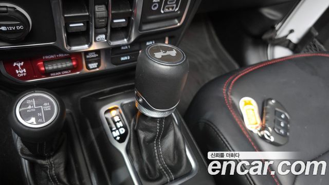 Jeep Wrangler 2024 — photo 9