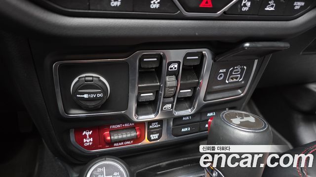 Jeep Wrangler 2024 — photo 17