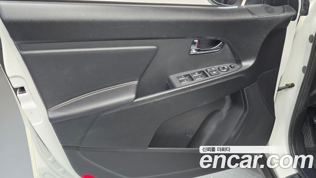 Kia Sportage 2013 — photo 14