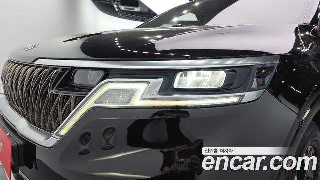 Kia Canival 2021 — photo 8
