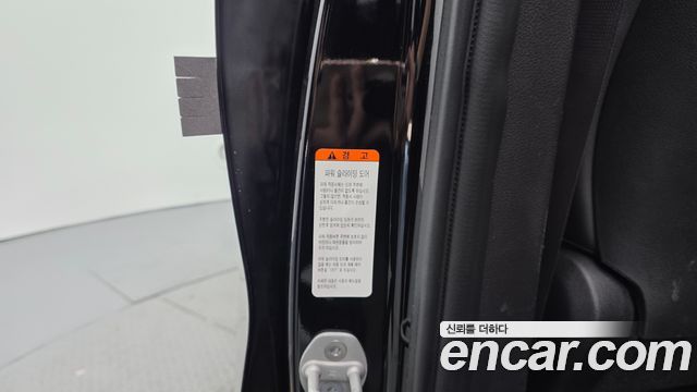 Kia Canival 2021 — photo 27