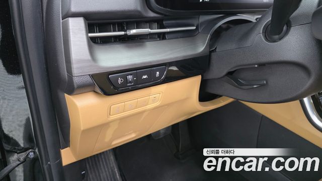 Kia Canival 2021 — photo 28