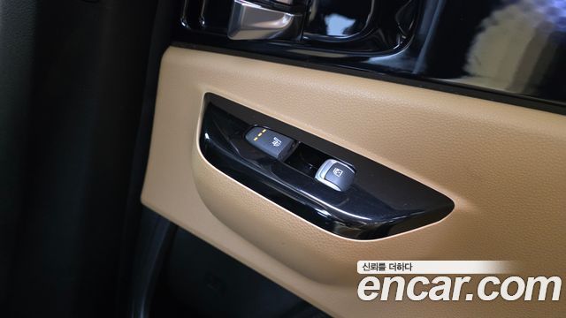 Kia Canival 2021 — photo 34