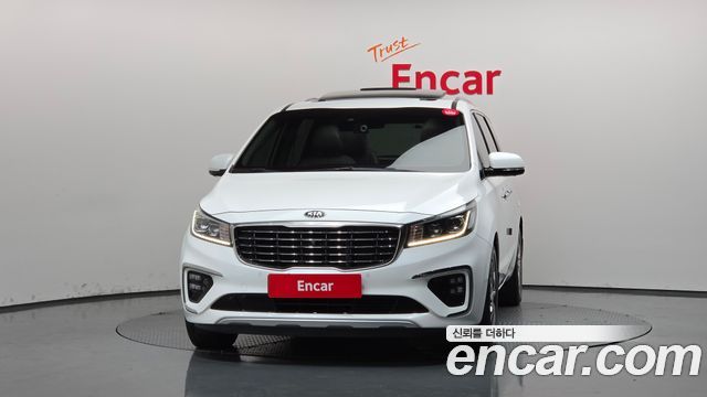 Kia Canival 2020 — photo 3