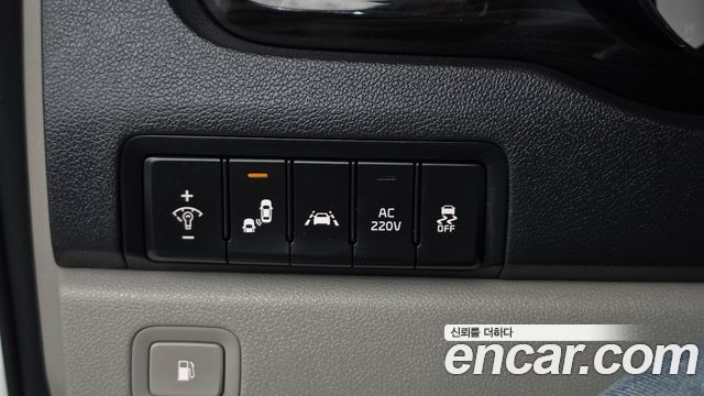 Kia Canival 2020 — photo 20