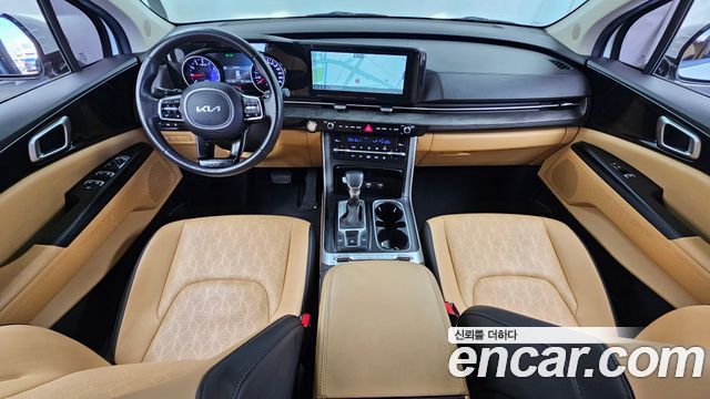 Kia Canival 2023 — photo 10
