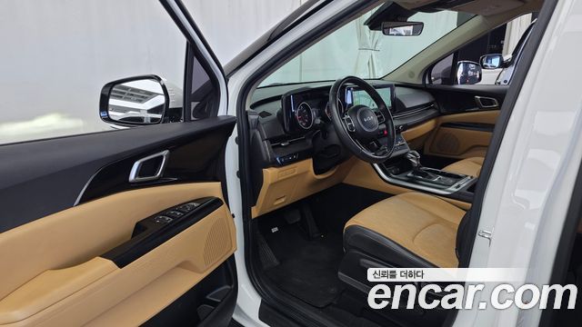 Kia Canival 2023 — photo 13