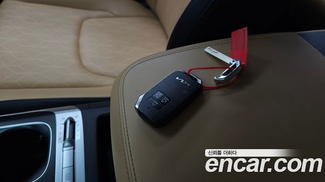Kia Canival 2023 — photo 22