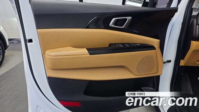 Kia Canival 2023 — photo 14