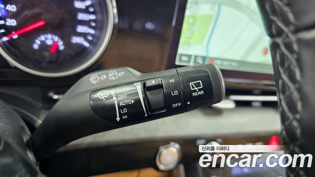 Kia Canival 2023 — photo 29