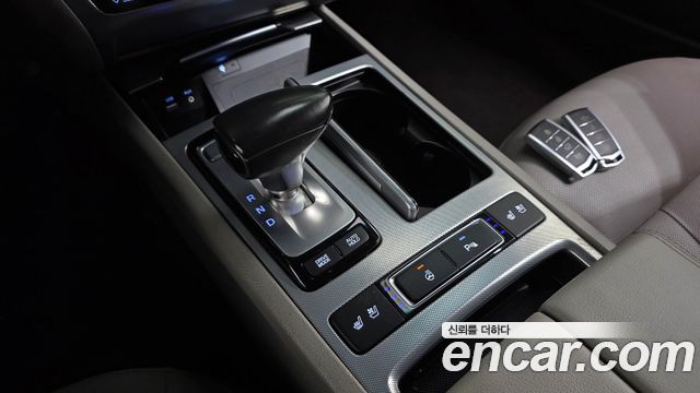 Genesis G80 2018 — photo 12