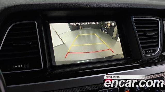 Genesis G80 2018 — photo 20