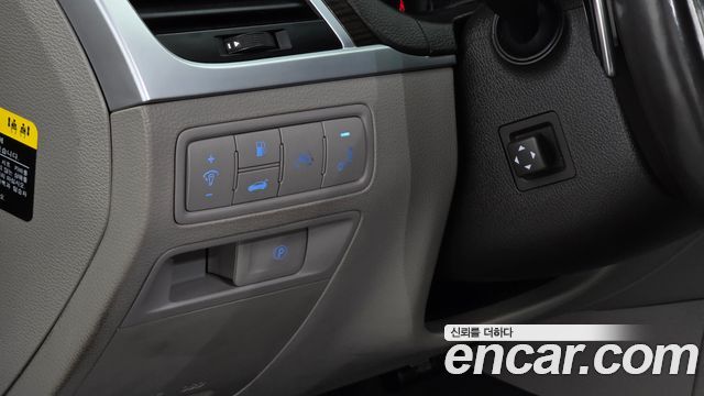 Genesis G80 2018 — photo 21