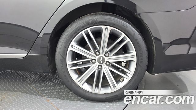 Genesis G80 2018 — photo 7