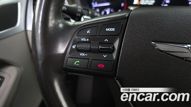 Genesis G80 2018 — photo 29