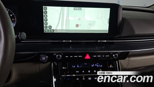 Kia Canival 2023 — photo 20