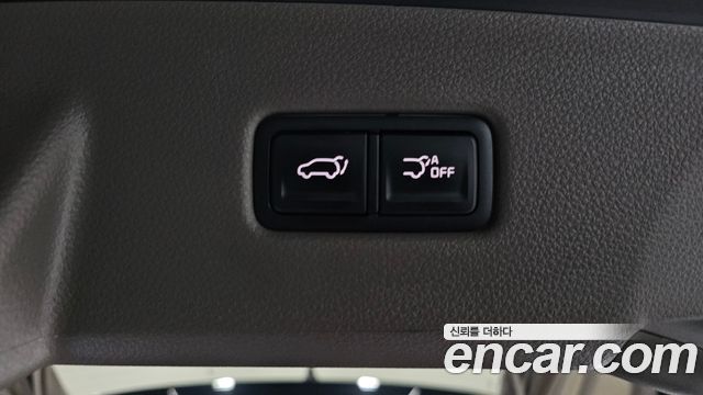 Kia Canival 2023 — photo 26