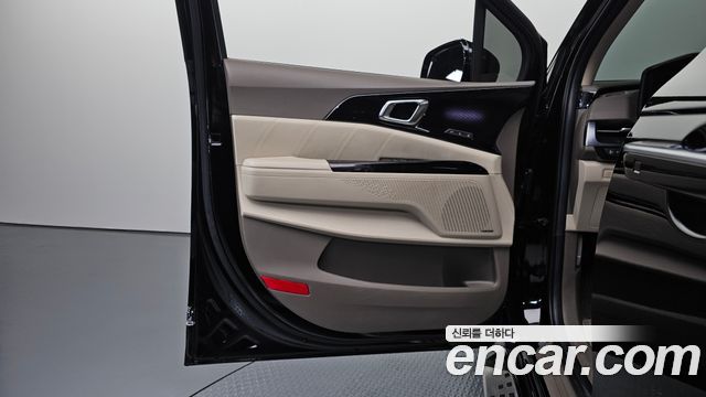 Kia Canival 2023 — photo 14