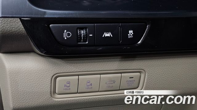 Kia Canival 2023 — photo 30