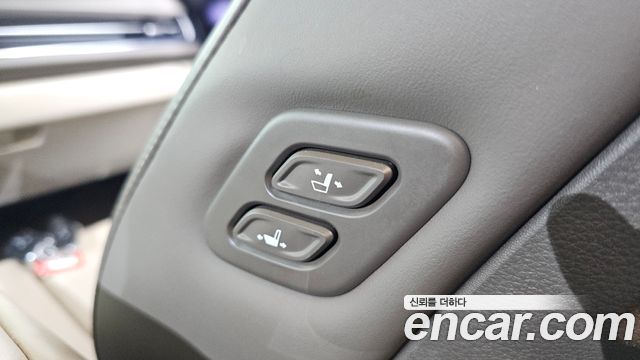 Kia Canival 2023 — photo 37