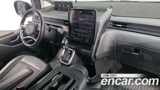 Hyundai Staria 2022 — photo 7