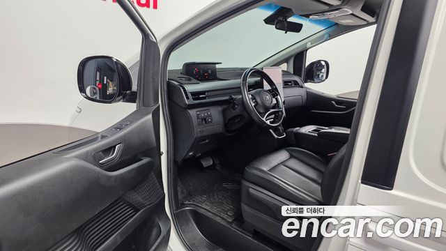 Hyundai Staria 2022 — photo 10