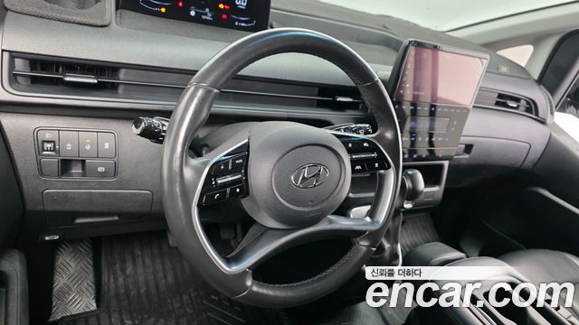 Hyundai Staria 2022 — photo 13