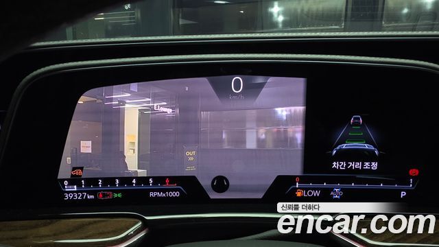 Cadillac Escalade 2023 — photo 11