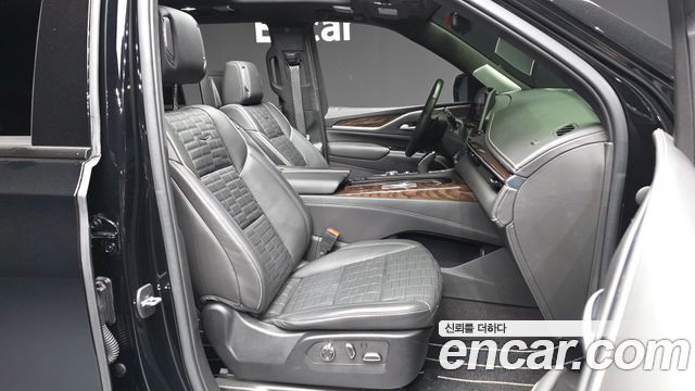 Cadillac Escalade 2023 — photo 17