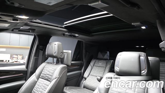 Cadillac Escalade 2023 — photo 25