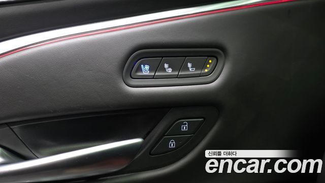 Cadillac Escalade 2023 — photo 31