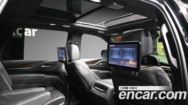 Cadillac Escalade 2023 — photo 33