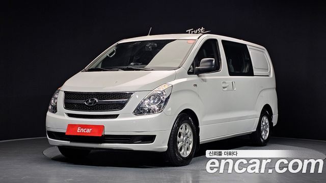 Hyundai Starex 2015 — photo 1