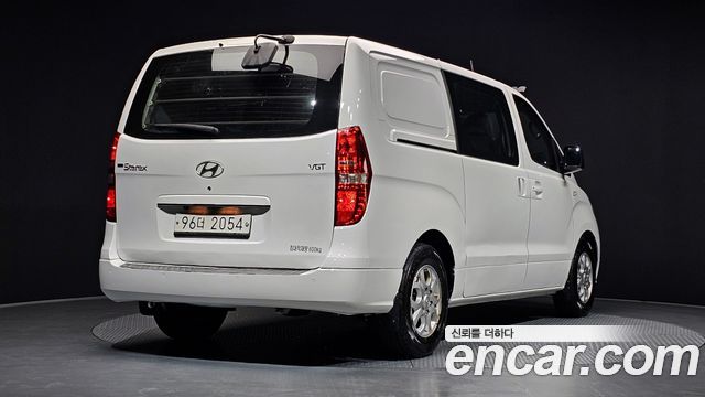 Hyundai Starex 2015 — photo 2
